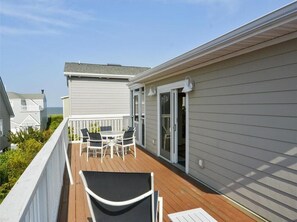 Outdoor dining - 4BR House w/ Deck | Close to Beach! (South Bethany Beach)
