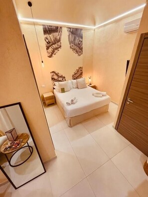 Deluxe Double Room, Courtyard View - Bìfara Rooms  (PALERMO)