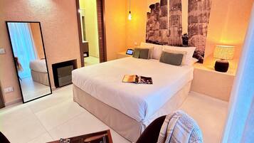 Quarto casal superior, sacada, vista para a cidade