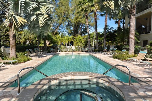 Direct Beach Access Beautiful Resort Balcony