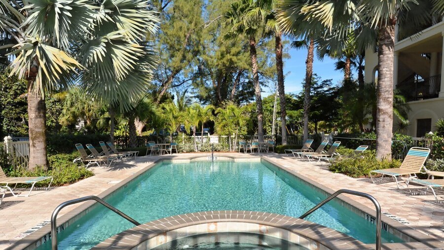 Direct Beach Access Beautiful Resort Balcony