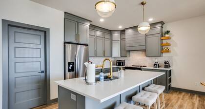 Fenced Yard + W/D - Safe Area - Near Wichita Hoops