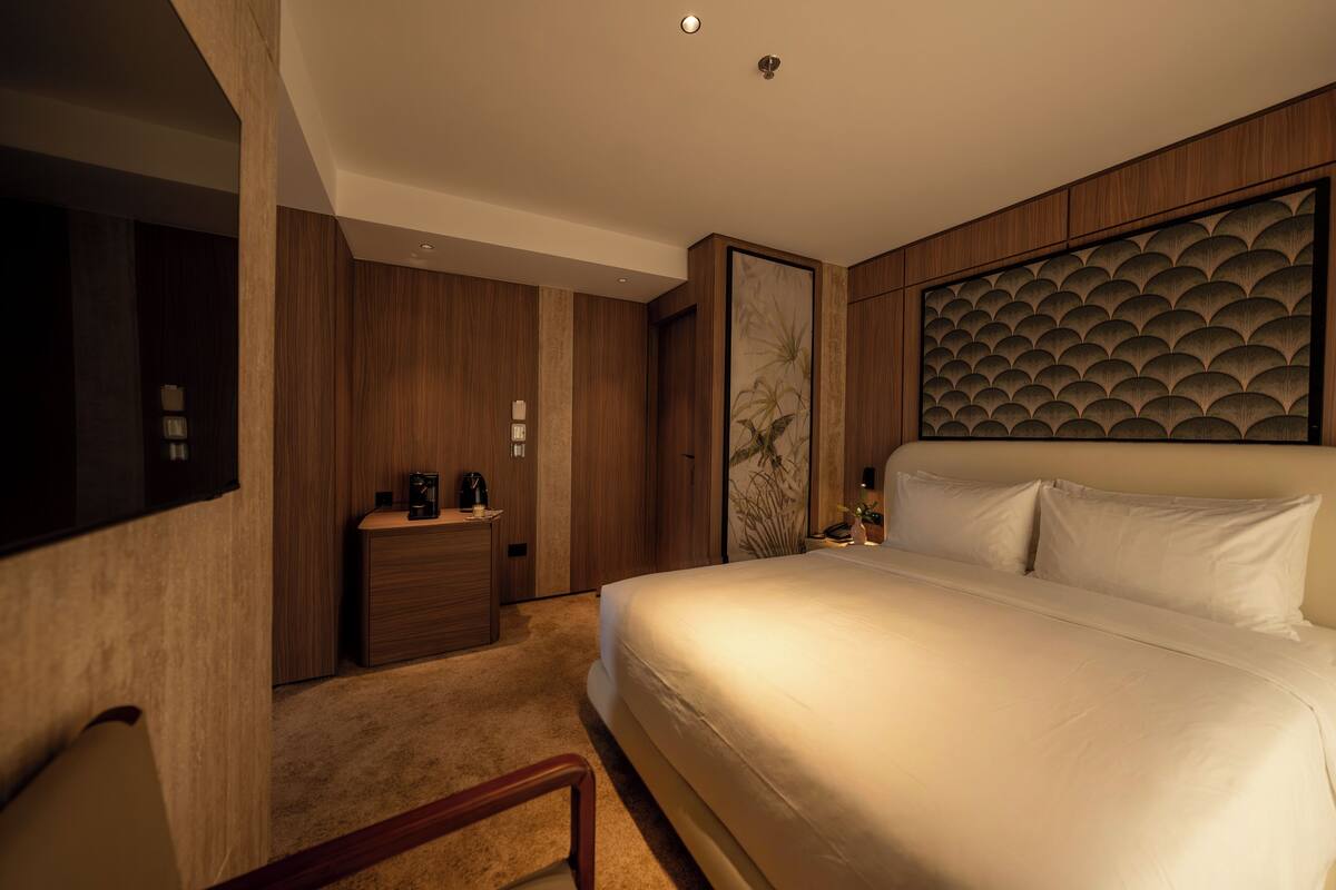 Junior Suite | Desk, free WiFi, bed sheets