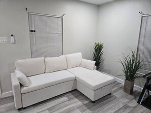 Imagen sin descripción, 4 de 35, botón