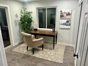 Interior - Newly remodeled inside/out, walking distance downtown (Kelseyville)