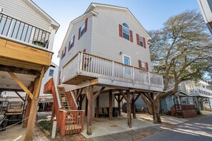 Exterior - "Sea Breeze Retreat" (Myrtle Beach)