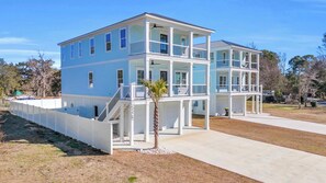 Exterior - "Gimme Shelter" Home Within 5 blocks to Beach! (Murrells Inlet)