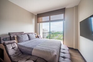 5 bedrooms, iron/ironing board, bed sheets - 5 Bedroom Penthouse Ocean Views Jacobay 21002 (Jaco)