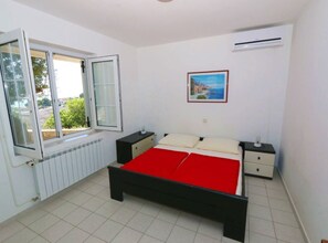 3 bedrooms, iron/ironing board, Internet, bed sheets - Three Bedroom Apartment With Terrace (Pag)