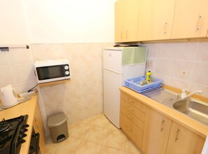 Fridge, stovetop, coffee/tea maker - One Bedroom Apartment with Terrace and Sea View (Pag)
