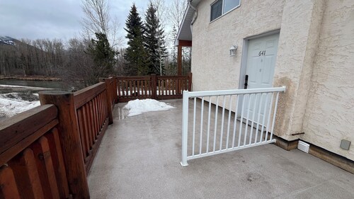 1BR Suite with River & Mountain Views in Fernie