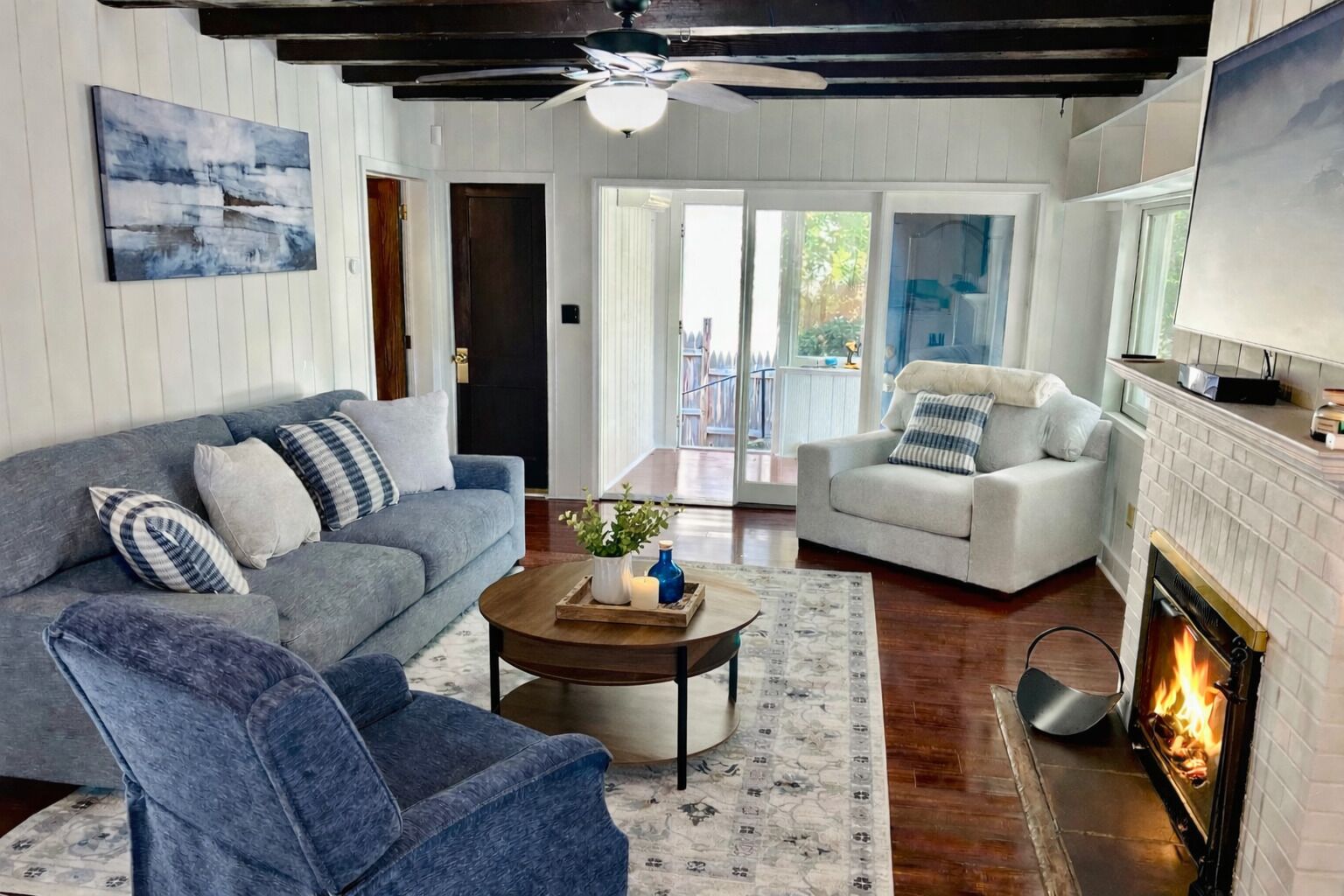 智能電視、書籍