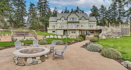 Hot Tub & Pond View! Private Friday Harbor Retreat