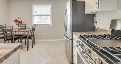 6 Mi to Downtown Columbus: Quiet Home w/ Yard