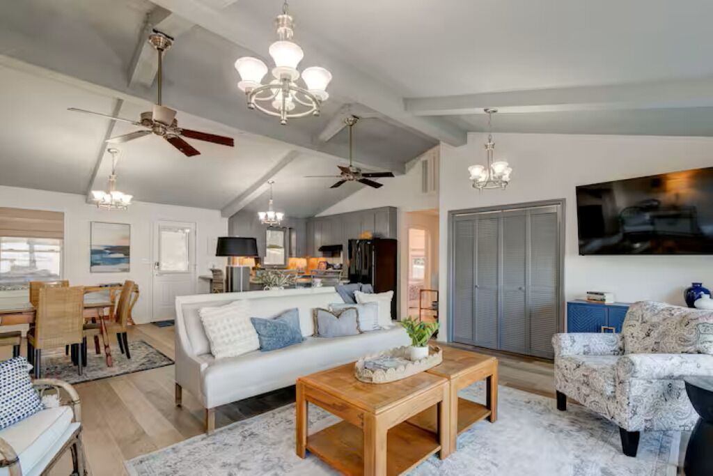 TV connectée, table de tennis de table