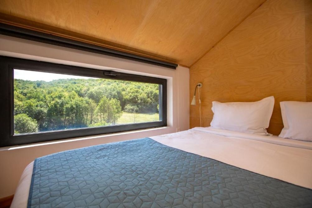 1 dormitorio y ropa de cama