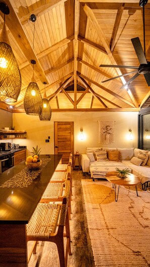 Interior - EDEN Tropical Luxury Villa - Large families, Retreats, Gym, Yoga Shala, Golf Net (Sámara)