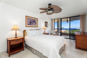 Condo, 1 Queen Bed with Sofa bed (Kona Pacific E734: Penthouse Corner, ) - Kona Pacific E734: Penthouse Corner, Ocean Views (Kailua-Kona)