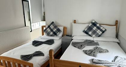 Family Bedroom with Attached Bathroom in Blackpool-Families and Couplies Only