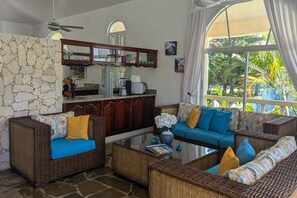 TV - Villa Dawn, Bahia de Arena (Cabarete)