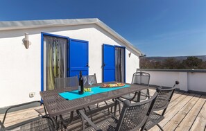 Outdoor dining - Lovely apartment in Trget (Trget)