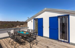 Outdoor dining - Lovely apartment in Trget (Trget)