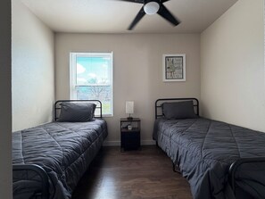 3 bedrooms, WiFi, bed sheets - Hooked On Bay Views Palacios (Palacios)