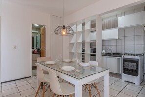 Basic Apartment | Dining - Hamilton #1404 - Apto Na Praia by Carpediem (Fortaleza)