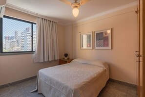 Basic Apartment - Nautical #604 - Space and Comfort by Carpediem (Fortaleza)