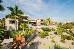 Property grounds - Villa Casa de Sueños by The Agency Baja (San José del Cabo)
