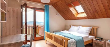 5 chambres, bureau, fer et planche à repasser, accès au Wi-Fi (inclus)