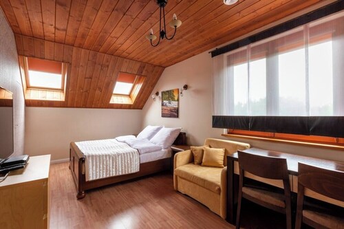 House with a View, Mucharz 405