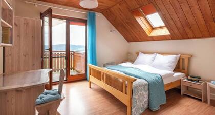 House with a View, Mucharz 405