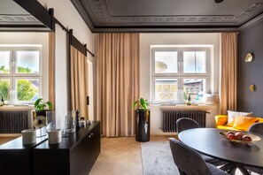 Dining - Eclectic 2-bed apartament (Kraków)