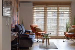 Smart TV - Cozy & Family-Friendly 2-bed Apartment (Kraków)