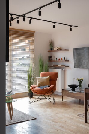 Smart TV - Cozy & Family-Friendly 2-bed Apartment (Kraków)