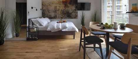 Schreibtisch, Bügeleisen/Bügelbrett, kostenloses WLAN, Bettwäsche