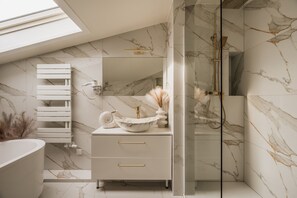 Hair dryer, towels - White Lotus - penthouse with roof terrace (Kraków)