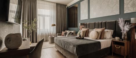 Escritorio, wifi y ropa de cama