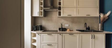 Fridge, microwave, oven, stovetop