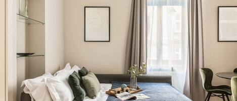 2 bedrooms, desk, iron/ironing board, free WiFi