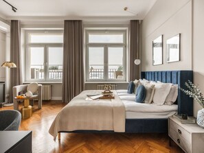 2 chambres, bureau, fer et planche à repasser, Wi-Fi gratuit