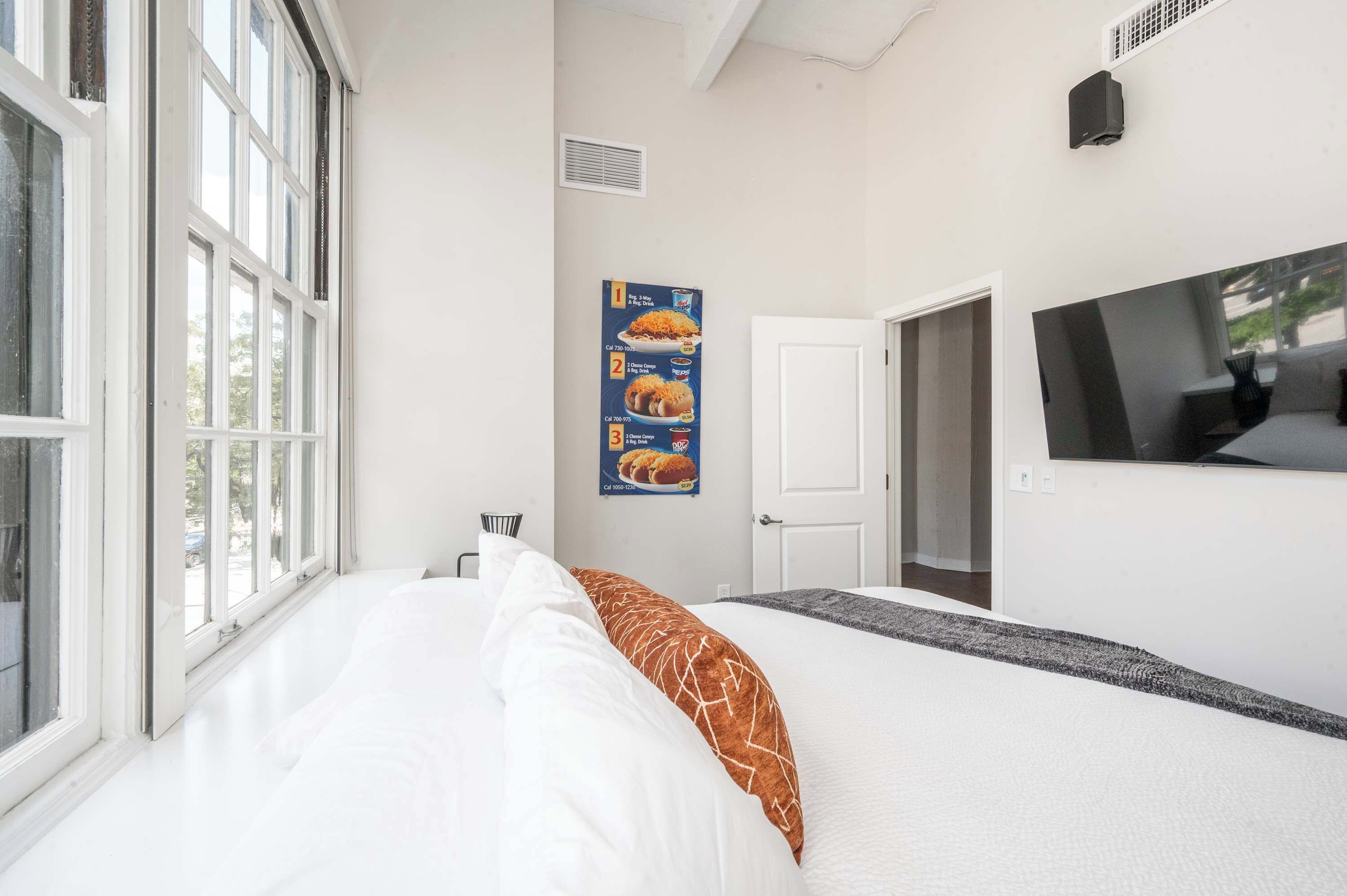 Ferros/tábuas de passar roupa, Wi-Fi, roupa de cama