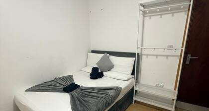 Double Bedroom with Attached Bathroom in Blackpool-Families and Couplies Only