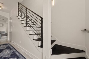 Interior - Spacious 3BR Houston Stay | Sleeps 10 (Houston)