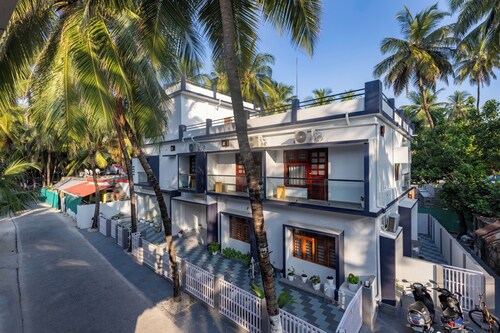 Mantàlia | Boutique Homestay, 1-min Walk to Beach