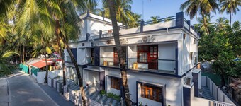 Mantàlia | Boutique Homestay, 1-min Walk to Beach