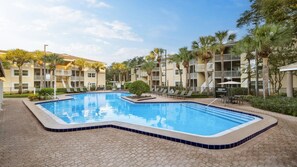 Imagen sin descripción, 3 de 54, botón