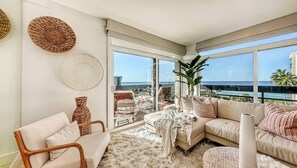 TV - Perfect Beach View 2 Bedroom Condo (Longboat Key)