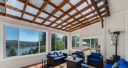 Lakeside Private Compound-Pool+Dock+15 Guests